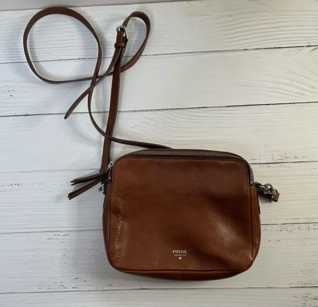 Fossil Sydney Brown Tan Leather Zip Top Crossbody Handbag Purse Bag