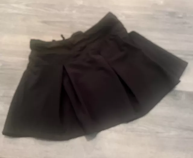 Girls Size 10/12 Member Mark Black Skorts