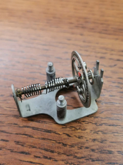 VINTAGE FLOATING CLOCK Balance Wheel, Swings Freely, Clockmaker Part £ ...