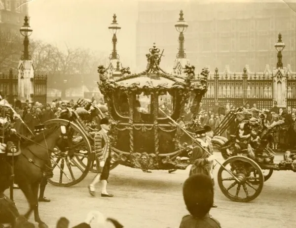 London's Annual Pageant King Historic State Coach Parliament old Photo 1930'