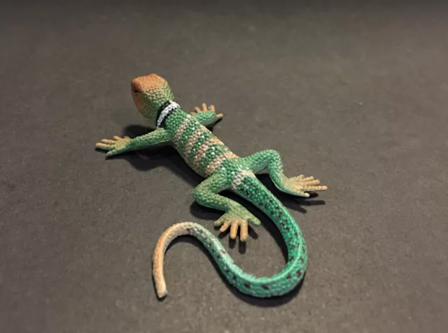 Kaiyodo Yujin Japan Exclusive Collarde Lizard Figure 2