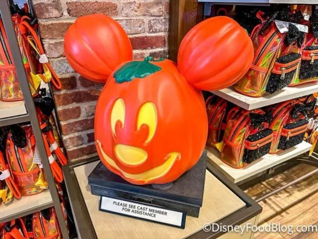 2023 Disney Parks Giant Mickey Mouse Light Up Pumpkin Jack-O-Lantern - IN HAND