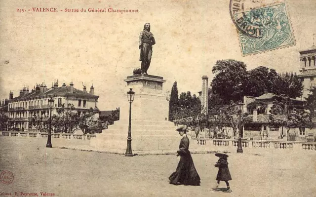 VALENCE Square du Général Championnet