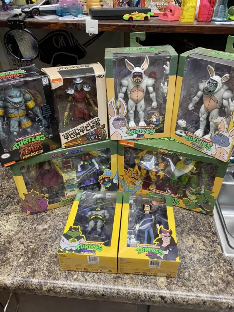 NECA TMNT BEBOP, Rocksteady, Shredder, Splinter Lootcrate figures