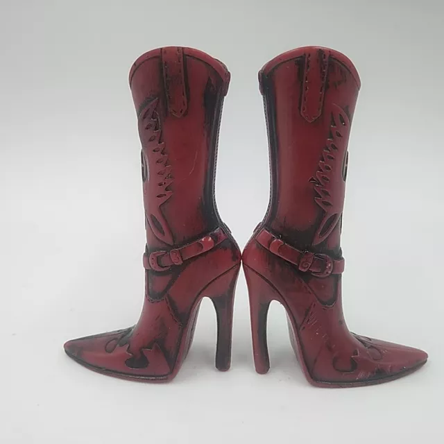 Bratz Wanted! Cowboy Boots In Red For Yasmin doll