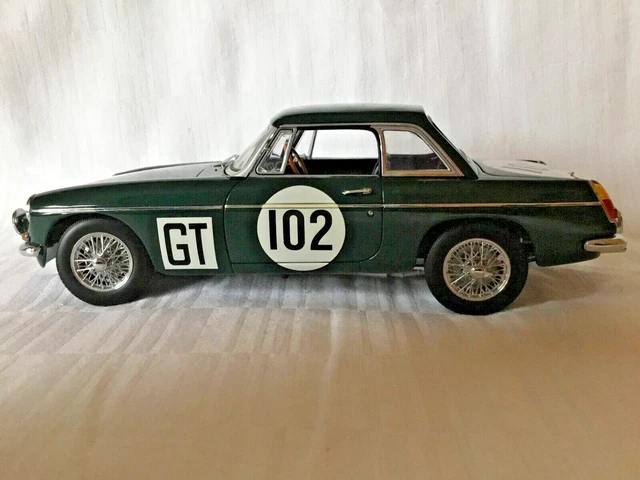 1/18 AUTOART MILLENNIUM Mgb Gt Mk Nurburgring 1967 86781 EUR 130,00