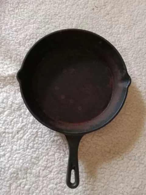 10 1/2” inch Old Style Cast Iron   Skillet Pan