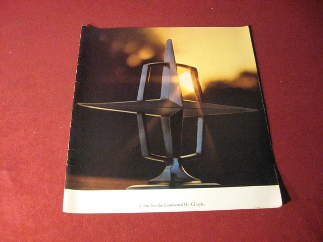 1967 Lincoln Large Prestige Sales Brochure Catalog Booklet Old Original
