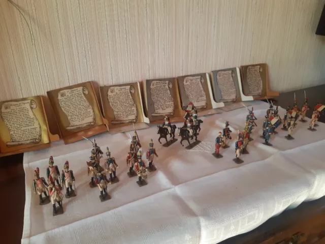 Lot de (7x)4 Anciens soldats de plomb CBG mignot époque 1er empire sur le carton