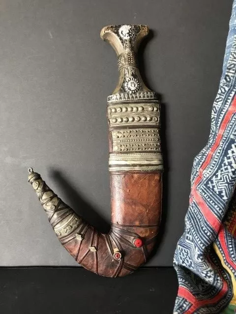Old Yemeni Jambiya Khanjar Dagger a.) with Ornate Handle & Sheath…