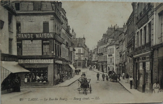 Laon 02 CPA La Rue Du Bourg Good Condition