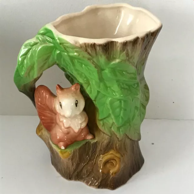 Vintage retro tree trunk jug vase with cute squirrel Eastgate Withernsea Fauna