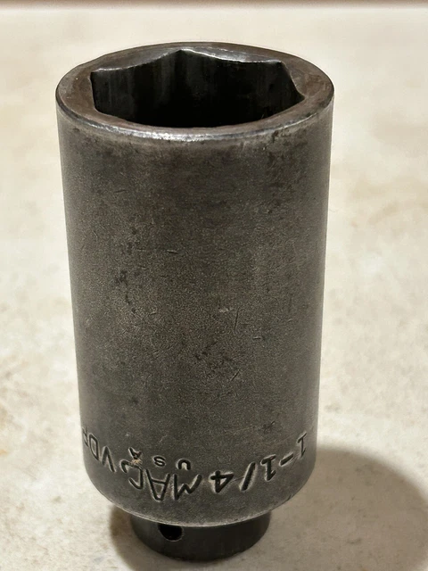 MAC Tools VDP406 1-1/4" 6pt 1/2" Drive Deep Impact Socket Made In the USA