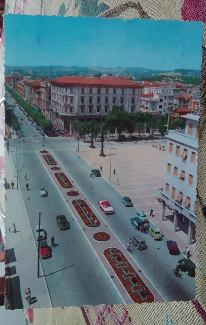 Cartolina Pescara, panorama e corso Umberto .