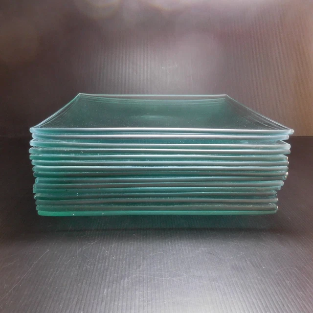 Assiettes carrees en verre d'occasion - Arts de la table