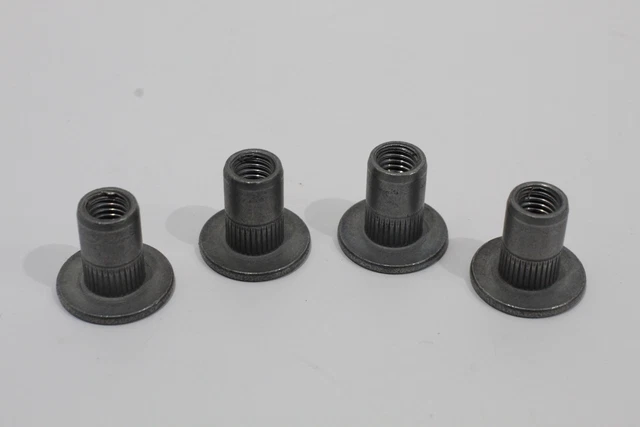 Lot De 2 écrous De Fixation Pour Panneau Arrière Ford Mustang 2005-2009 – Référence W711285-S300