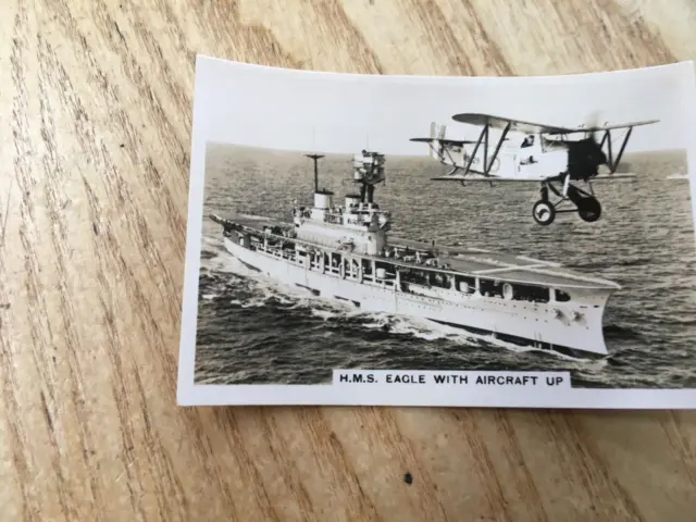 Hms Eagle Aircraft Carrier   S1696   Art Deco   Small Photo On  Trade Card 7/5Cm