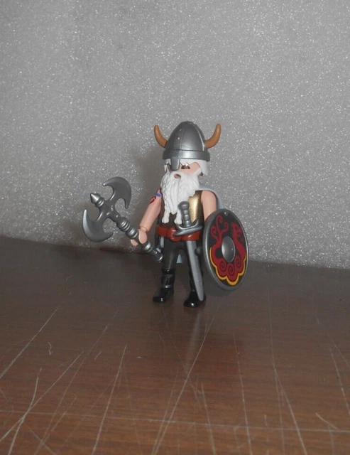 Playmobil Accessori Cavaliere: Lotto Di 2 Forzieri Con Tesoro E 15 Monete D'oro.