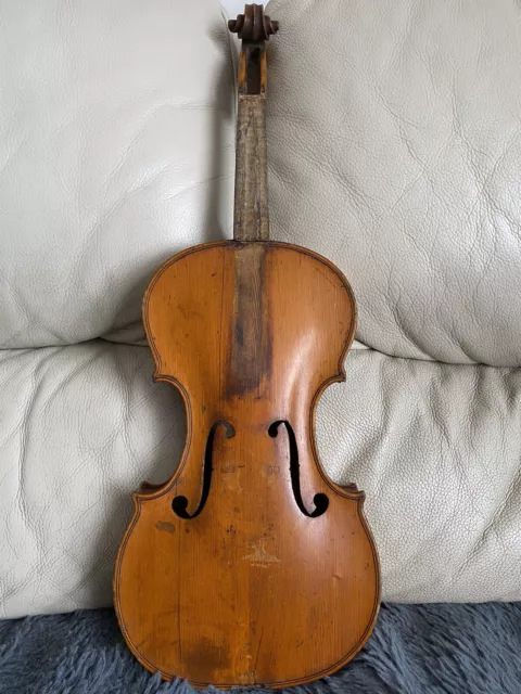 Old violin 4/4