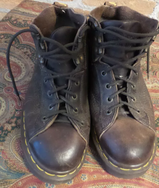 vtg Dr .Martens Shoes Ankle Boots Brown Leather Air Wair Lace Ups Size 8