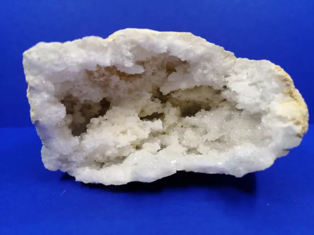 Quarz + Calcit - Geode / Druse - hochglänzend - Handstufe - Marokko - Nr. 20