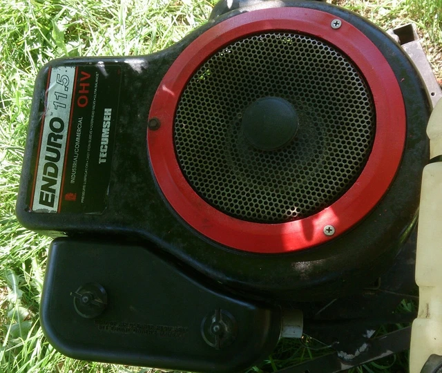 Tecumseh Motor Rasentraktor