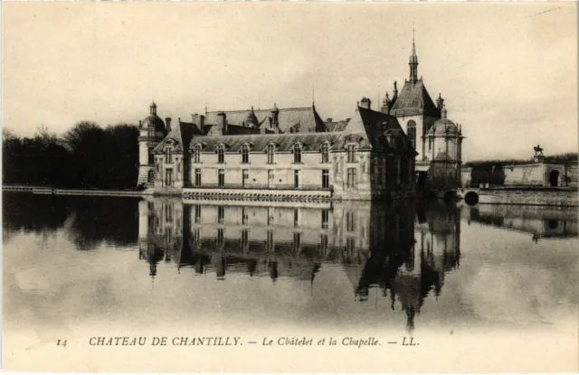 CPA Chantilly - Chateau de Chantilly - Le Chatelet et la Chapelle (1032146)