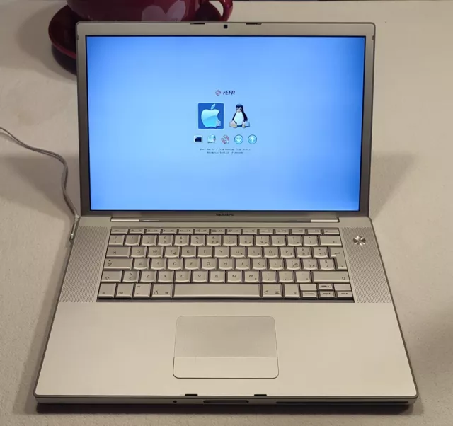 Apple MacBook Pro A1211 - 15 Pollici COME NUOVO SENZA GRAFFI - 4 GB - SSD 128 GB