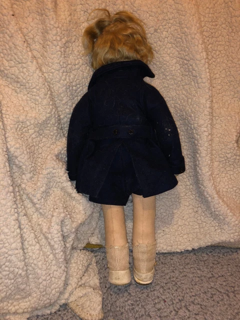 Ancienne Poupée En Feutrine Type Raynal Ou Lenci – Boudeur – Vintage