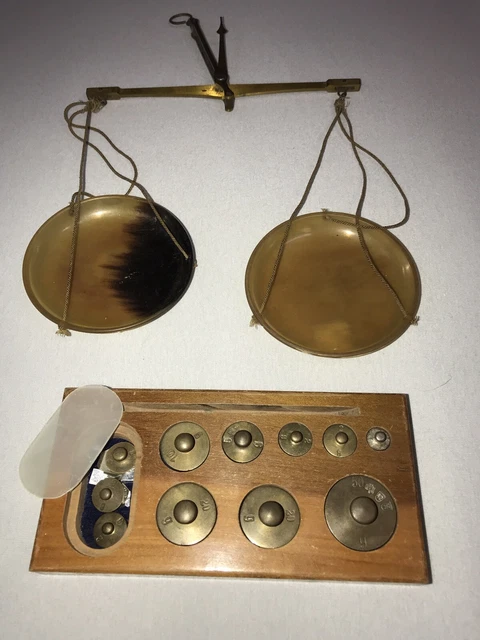 Antike Handwaage Apothekerwaage Goldwaage Hängewaage incl. Gewichtenkonvolut