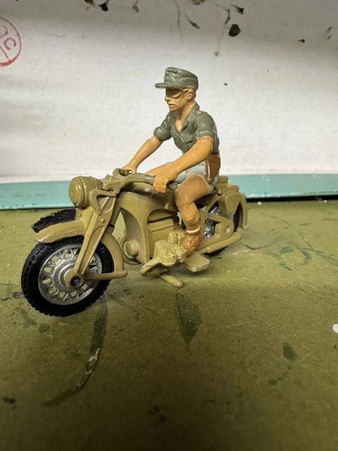 BRITAINS DEETAIL German Afrika Korps Despatch Rider WW2 1/32nd £45.12 ...