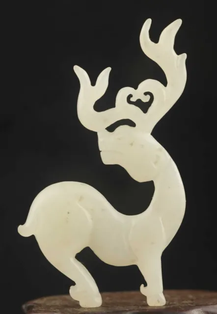 Chinese old natural hetian jade hand-carved statue deer pendant