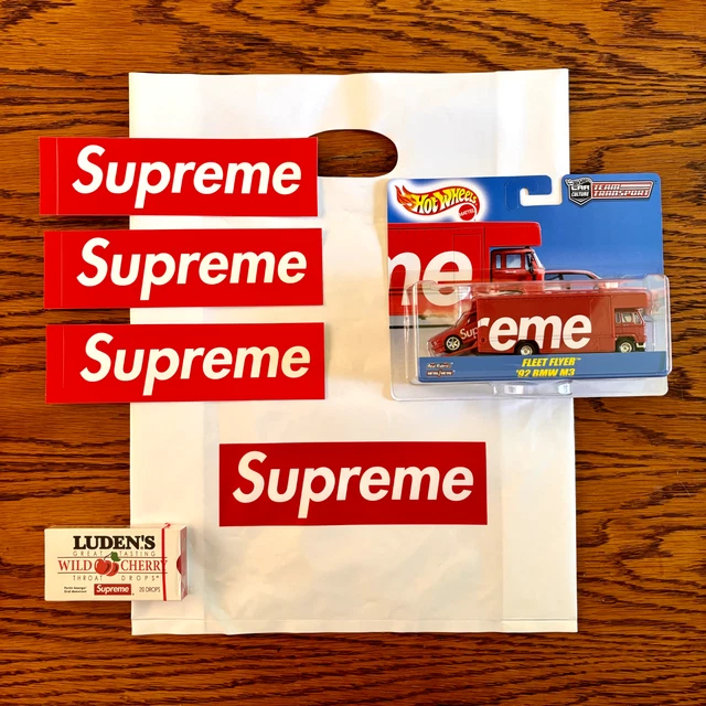 Supreme Hot Wheels Fleet Flyer + 1992 BMW M3 Red
