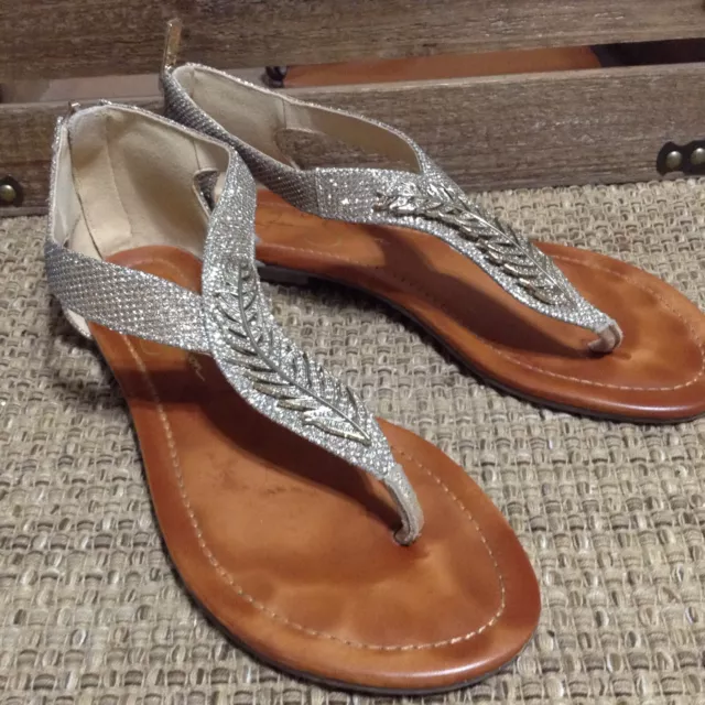 Jessica Simpson Sandals Womens Size 7 Tan and Silver Thong Glittery