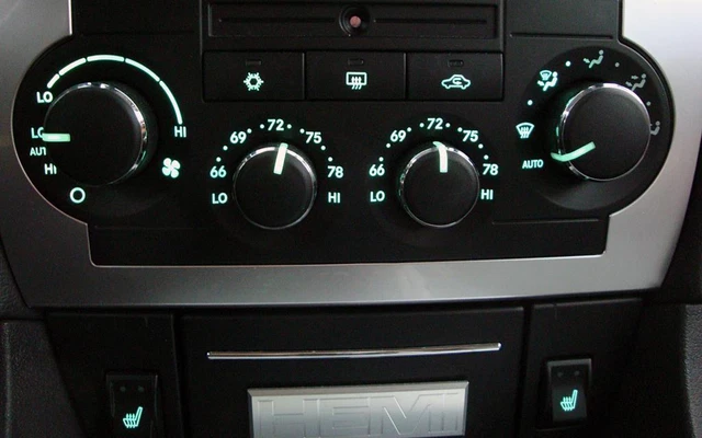 JEEP GRAND CHEROKEE climate / hvac control panel backlight bulb repair ...