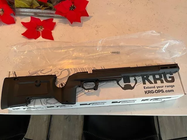 KRG Bravo Chassis Remington 700 w/ Hook Style Cover (short action)