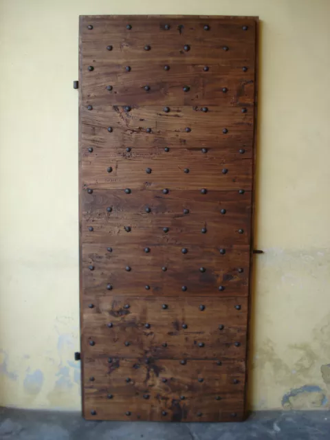 porta antica chiodata rustica riproduzione su misura  portone legno door