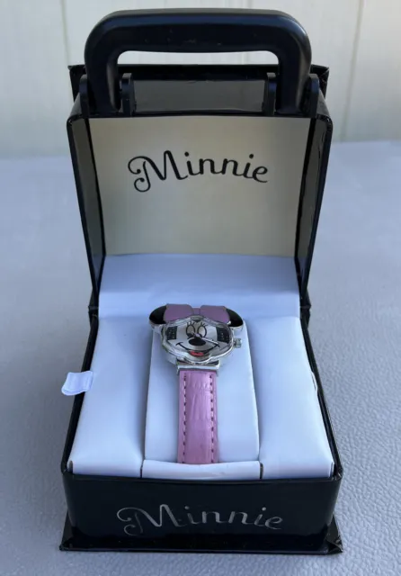 Vintage Disney Minnie Mouse shape  Watch With Pink Watch Band-Black Handle Case