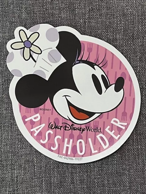 Disney World Chef Minnie Mouse Annual Passholder Magnet Epcot Food & Wine 2019