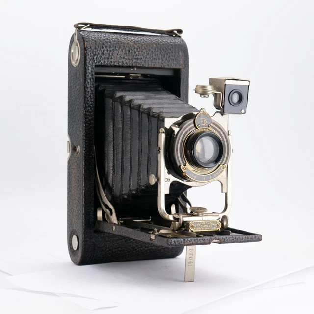 Kodak, Zeiss Ikon Rainbow Hawk-eye No. 2A, Ikonta - les