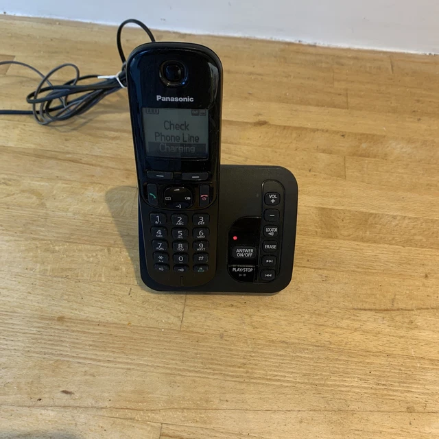 PANASONIC KXTGC220E CORDLESS Landline Telephone & Answer Machine 18.