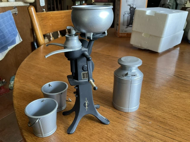 Erik Cream Separator Toy