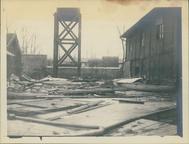 France, Joinville, Crue de la Marne, dégâts suite aux inondations, 1910, Vintage