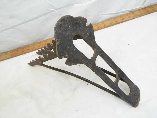 Antique Cast Iron Handled Tool Wall Rack Holder General Store Display Barn Hook 3