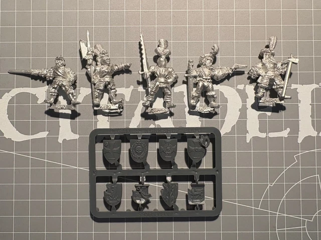 Figurine Warhammer Old World : Flagellant Impérial - Empire - Marauder (OOP - Plus En Production)