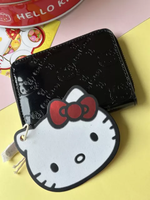 Hello Kitty Loungefly  Zipper  Embossed Black Short Wallet 2015 NWT