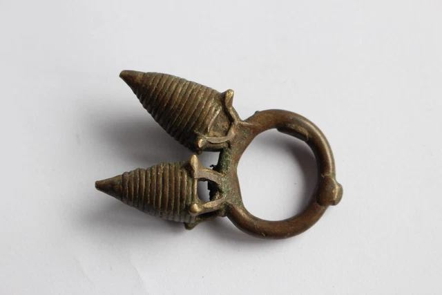 Bague Afrique bronze cire perdue Objet ethnique (37179)