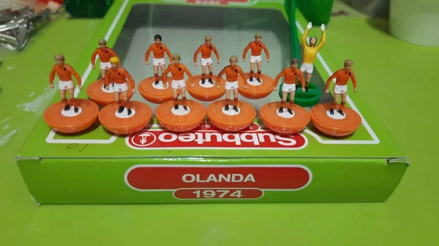 Subbuteo La Leggenda 5 - équipe Hollande 1974 Avec Fascicule