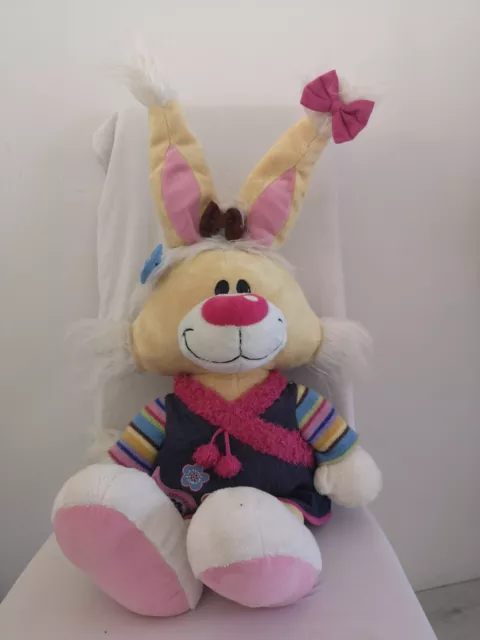 Peluche géante Mimihopps la lapine.