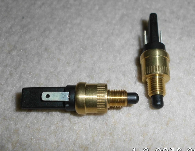 Interrupteur Feu Stop Pour Aprilia, Derbi, Gilera, Piaggio Et Autres - Référence L.4910.30 - Filetage M6